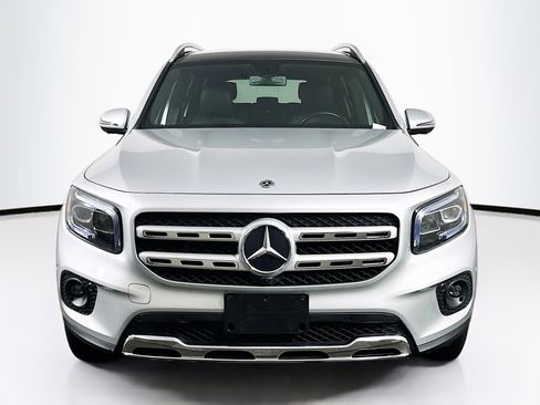 Used 2020 Mercedes-Benz GLB 250 GLB 250 w/ Premium Package image 2
