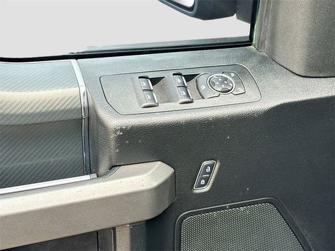 Used 2018 Ford F150 XLT w/ Equipment Group 302A Luxury image 16