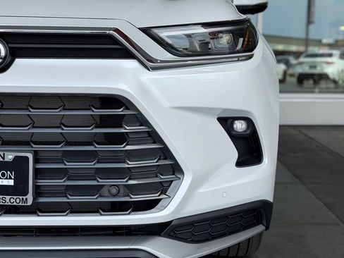 New 2026 Toyota Grand Highlander AWD Hybrid image 5