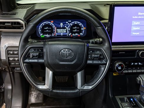 Used 2025 Toyota 4Runner Trailhunter image 15