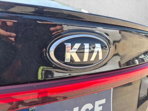 Used 2021 Kia Forte GT FWD image 13