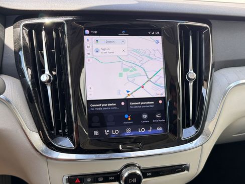 Used 2024 Volvo S60 T8 Plus w/ Climate Package image 21