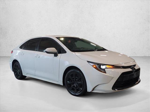 Used 2023 Toyota Corolla LE FWD image 3