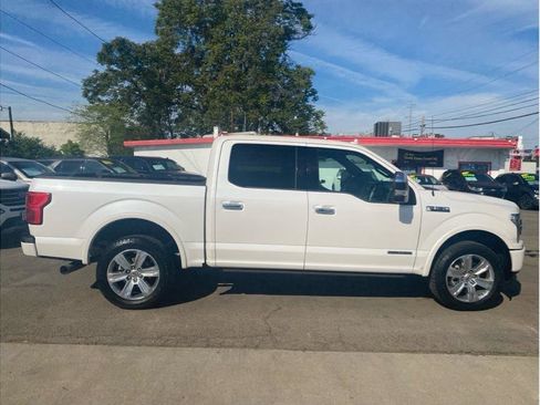 Used 2018 Ford F150 Platinum w/ Equipment Group 701A Luxury AWD/4WD image 7