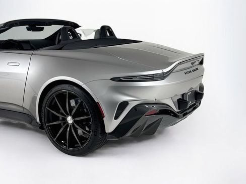 Used 2023 Aston Martin V12 Vantage Roadster RWD image 26