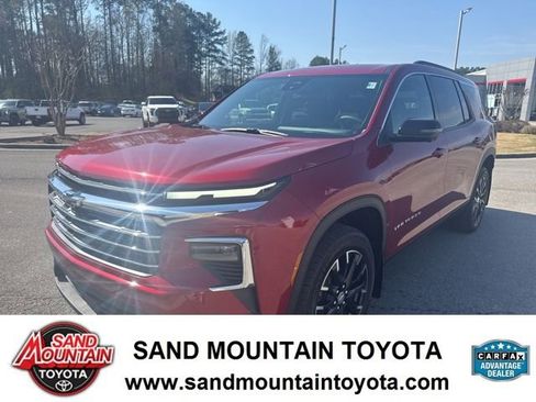 Used 2026 Chevrolet Traverse LT w/ Sun and Wheel Package image 6