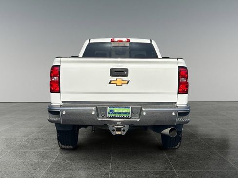 Used 2015 Chevrolet Silverado 2500 LTZ w/ Duramax Plus Package AWD/4WD image 9
