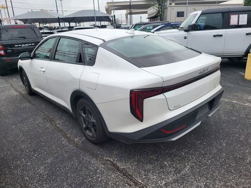 Used 2025 Kia K4 LXS FWD image 5