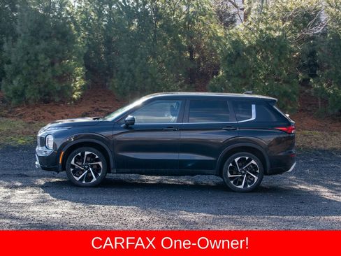 Used 2024 Mitsubishi Outlander SE image 4