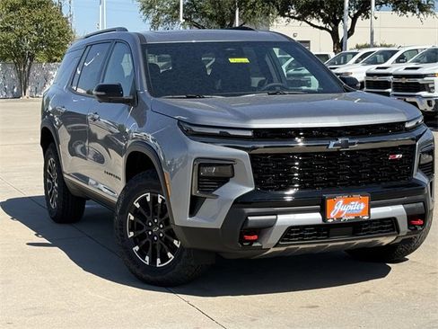 New 2026 Chevrolet Traverse Z71 w/ Driver Confidence Package image 2