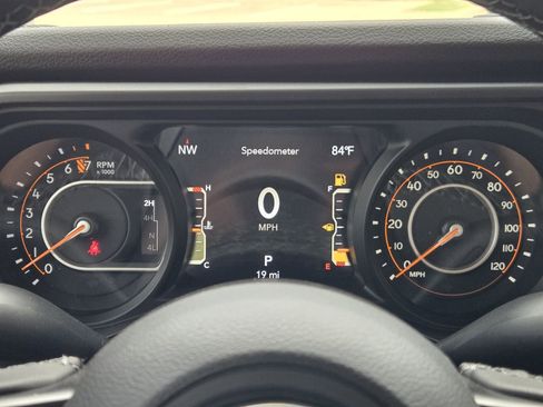 New 2026 Jeep Gladiator Willys AWD/4WD image 19
