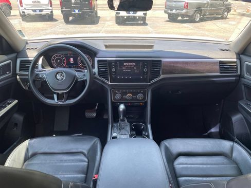 Used 2019 Volkswagen Atlas SEL Premium AWD/4WD image 32