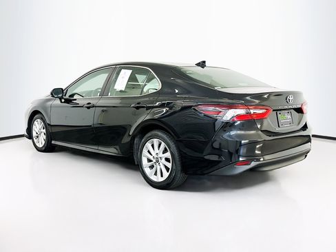 Used 2024 Toyota Camry LE image 5