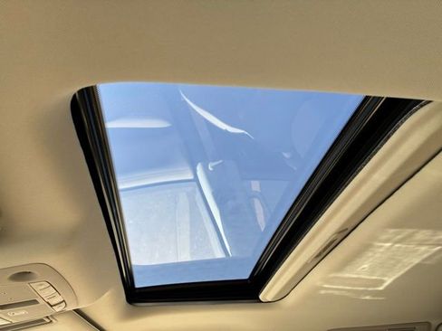 Certified 2024 Nissan Armada Platinum w/ Captain's Chairs Package image 22