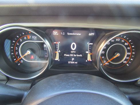 Used 2023 Jeep Gladiator Overland AWD/4WD image 20