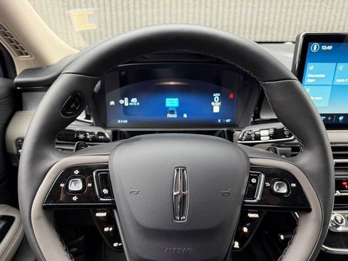 New 2026 Lincoln Corsair Premiere image 35