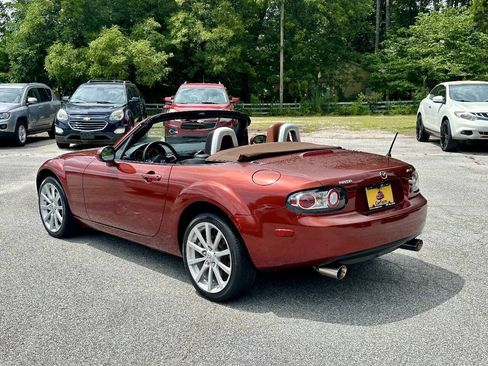 Used 2008 MAZDA MX-5 Miata Grand Touring RWD image 6