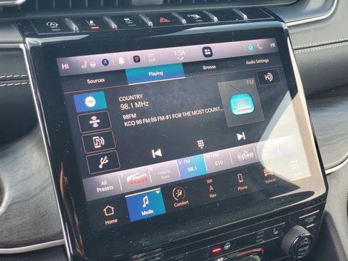 Used 2023 Jeep Grand Cherokee L Limited w/ Black Appearance Package image 15