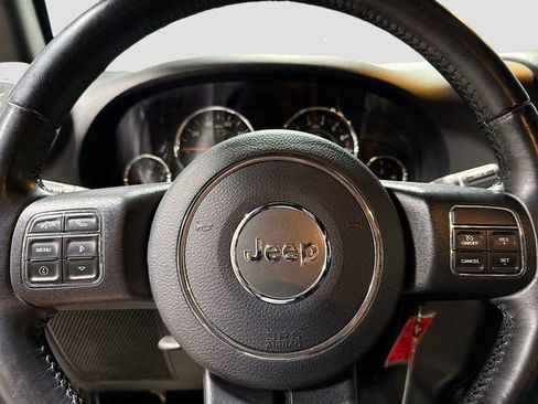 Used 2018 Jeep Wrangler Unlimited Sport S AWD/4WD image 12
