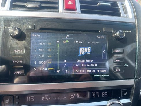 Used 2017 Subaru Outback 2.5i Premium image 28