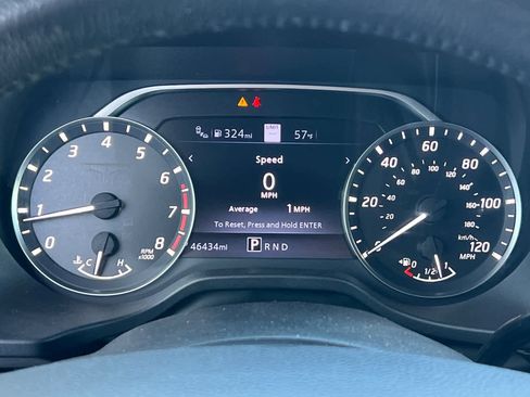 Used 2021 Nissan Titan SV w/ SV Convenience Package image 26