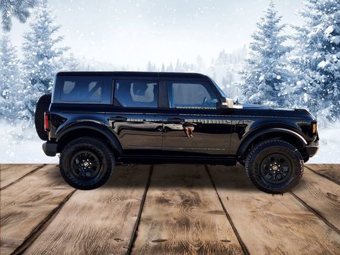 Used 2024 Ford Bronco Wildtrak image 8