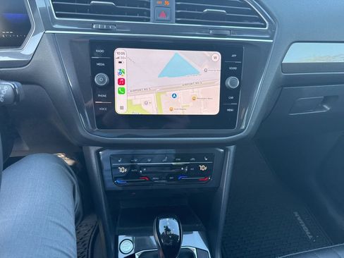 Certified 2023 Volkswagen Tiguan SE image 7