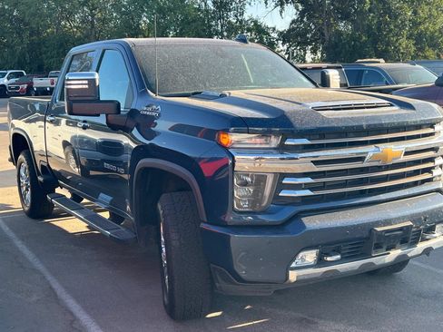 Used 2021 Chevrolet Silverado 2500 High Country w/ Z71 Off-Road Package AWD/4WD image 2