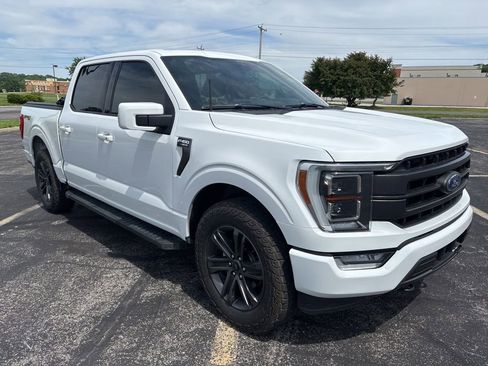 Used 2021 Ford F150 Lariat w/ Equipment Group 502A High AWD/4WD image 3