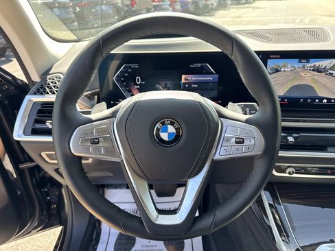 Used 2026 BMW X7 xDrive40i AWD/4WD image 29