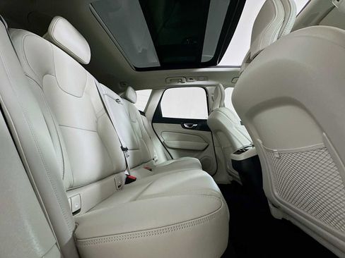 New 2026 Volvo XC60 B5 Ultra w/ Climate Package PRO image 25