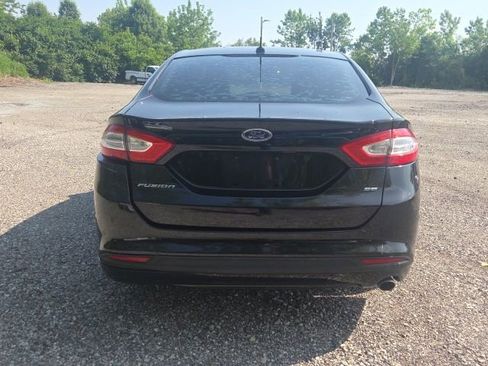 Used 2014 Ford Fusion SE FWD image 7