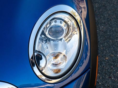 Used 2015 MINI Cooper S image 35