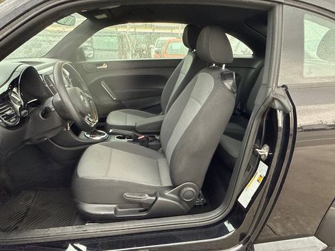Used 2017 Volkswagen Beetle 1.8T S image 12