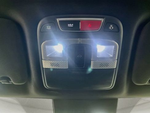 Used 2023 Kia Telluride EX w/ EX Captain's Chair Package AWD/4WD image 20