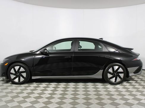 Used 2024 Hyundai Ioniq 6 SE RWD image 26
