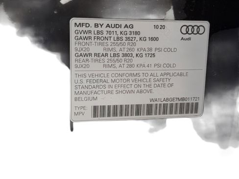 Used 2021 Audi e-tron Premium Plus w/ Premium Plus Package image 27