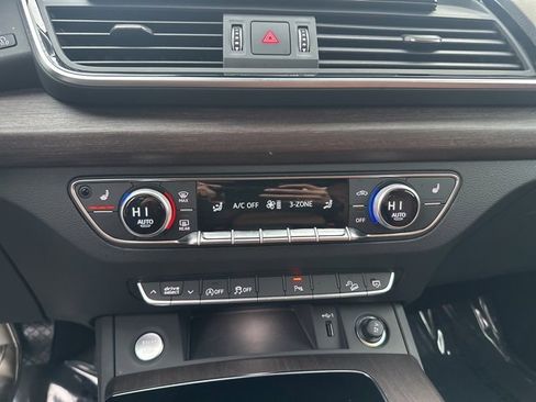 Used 2024 Audi Q5 2.0T Premium image 16