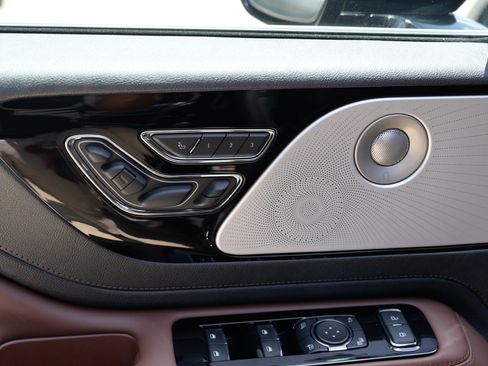 Used 2026 Lincoln Aviator Reserve AWD/4WD image 20