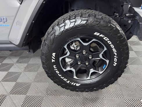 Used 2023 Jeep Wrangler Unlimited Rubicon 4xe w/ Safety Group AWD/4WD image 15