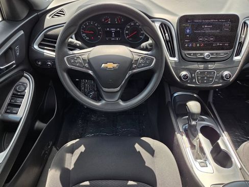 Used 2024 Chevrolet Malibu LT FWD image 14