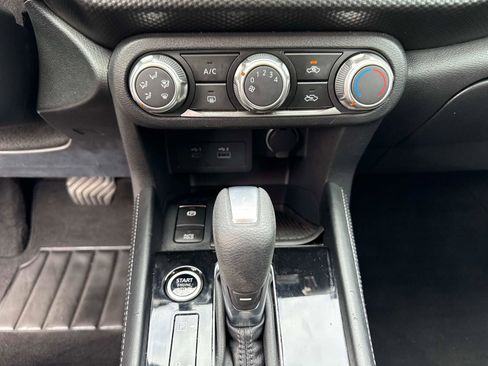 Used 2023 Nissan Kicks SV image 25