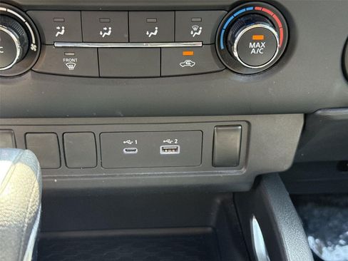 Used 2022 Nissan Frontier SV RWD image 34