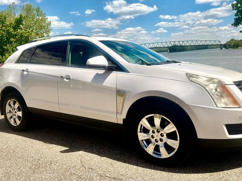 Used 2015 Cadillac SRX Luxury w/ Driver Awareness Package AWD/4WD image 3