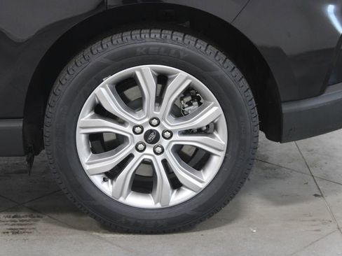 Used 2024 Ford Edge Titanium AWD/4WD image 17
