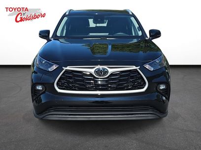Used 2023 Toyota Highlander XLE