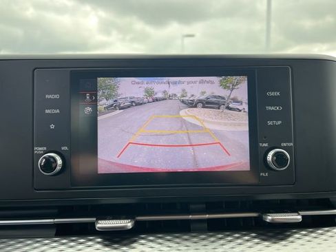 Certified 2024 Kia Carnival LX image 19