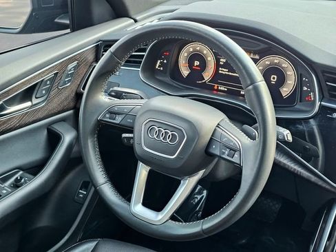 Used 2020 Audi Q8 Premium Plus w/ Premium Plus Package AWD/4WD image 29