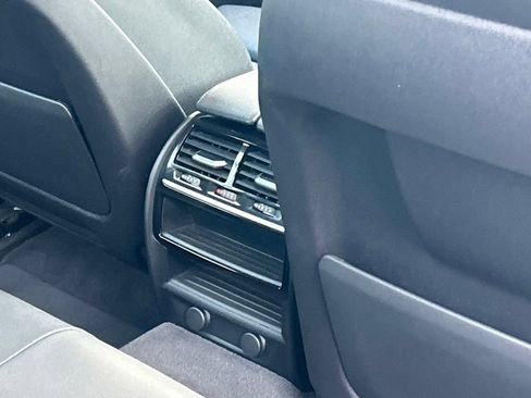 Used 2019 BMW 530i w/ Convenience Package RWD image 50
