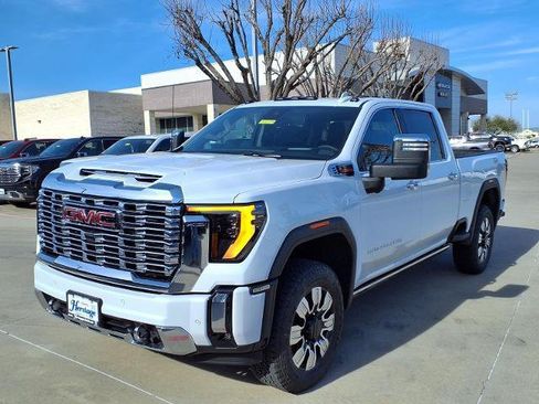 New 2026 GMC Sierra 2500 Denali w/ Denali Reserve Package AWD/4WD image 28